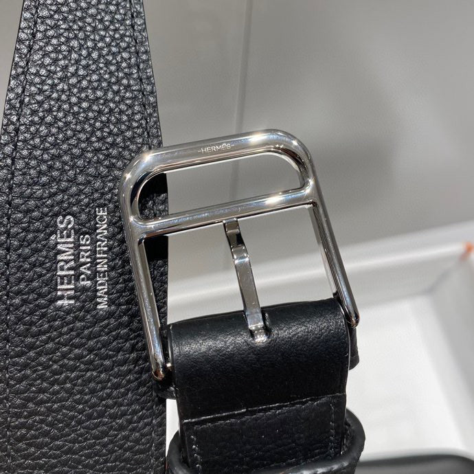 STEVE LIGHT JUNIOR MESSENGER BAG 27 IN BLACK TOGO CALFSKIN