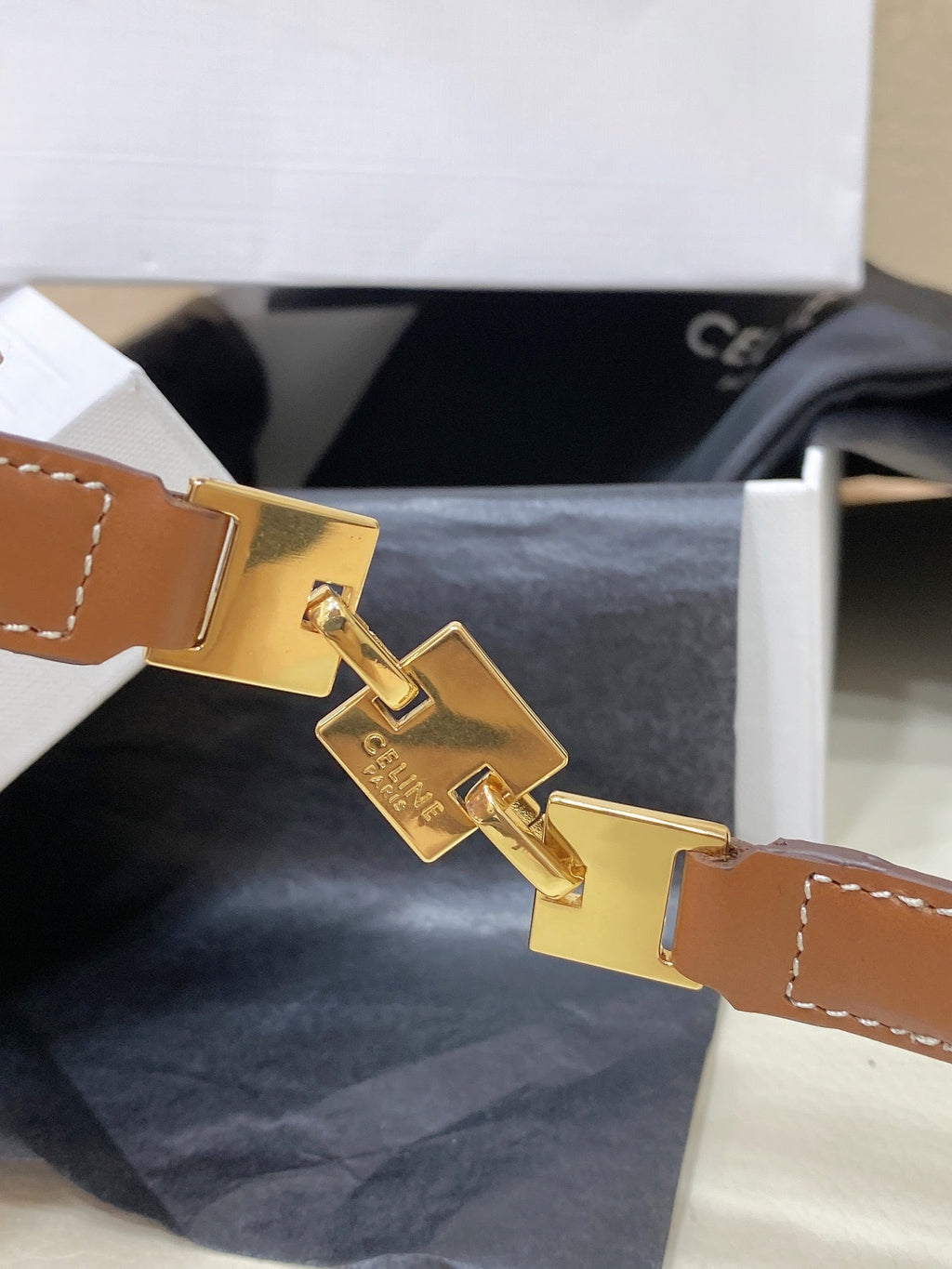 CL SMALL 18 MM SQUARE ADJUSTABLE BELT IN BRONZE BROWN LEATHER GOLD HARDWARE