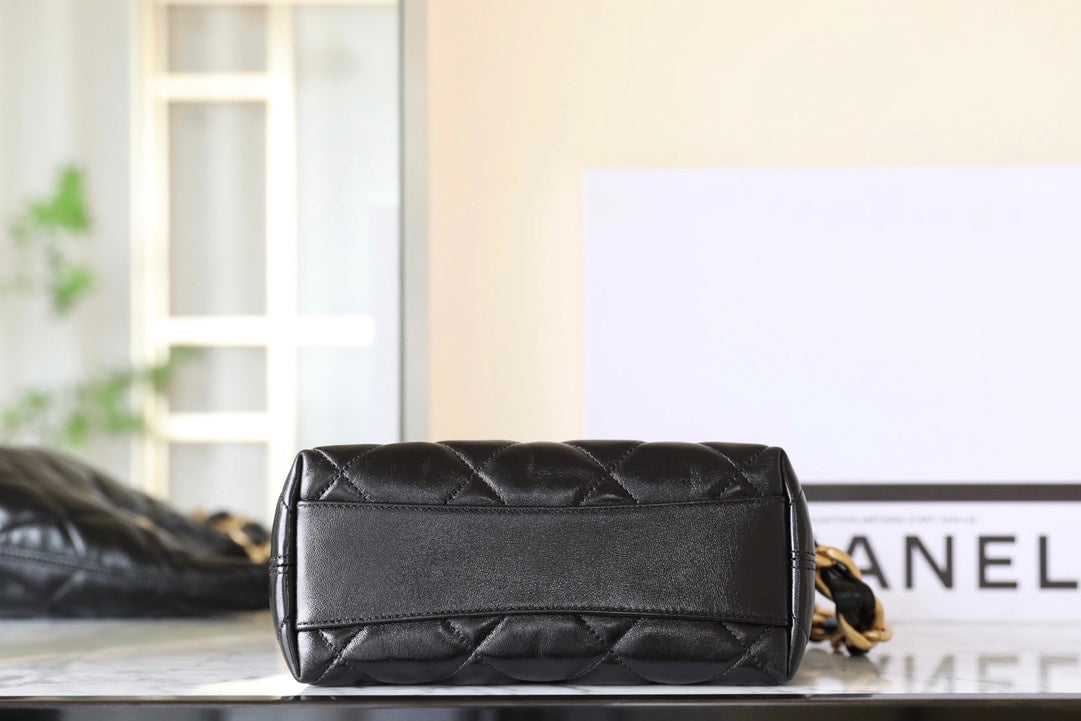 CHANEL 25S HOBO BAG 22 CM IN BLACK LAMBSKIN WITH GOLD HARDWARE