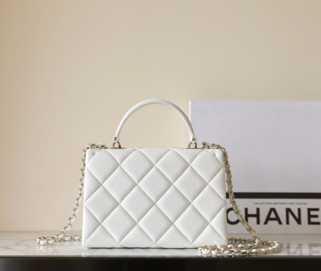 CHANEL 25S FLAP BAG 21 CM IN WHITE LAMBSKIN WITH GOLD HARDWARE