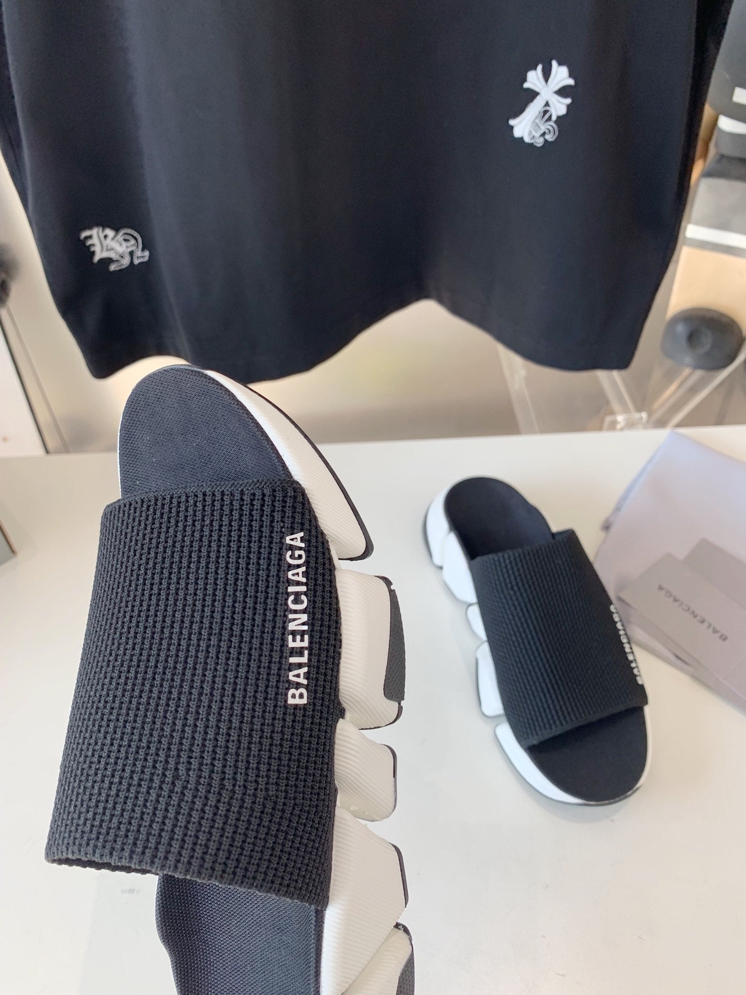 SPEED 2.0 SLIDE SANDAL IN BLACK RECYCLED KNIT AND WHITE SOLE