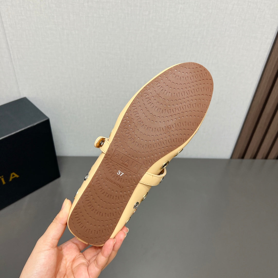 ALAIA MARY JANE SHOES IN BEIGE CREAM LAMBSKIN GOLD MIX SILVER HARDWARE