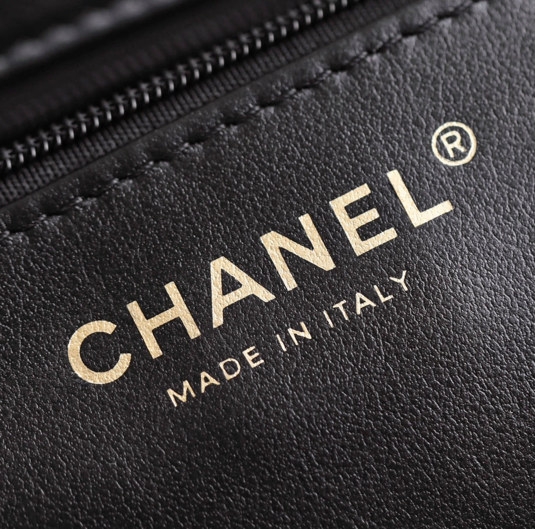 CHANEL 25S KELLY BAG 19 CM IN BLACK MIX WHITE TWEED WITH GOLD HARDWARE