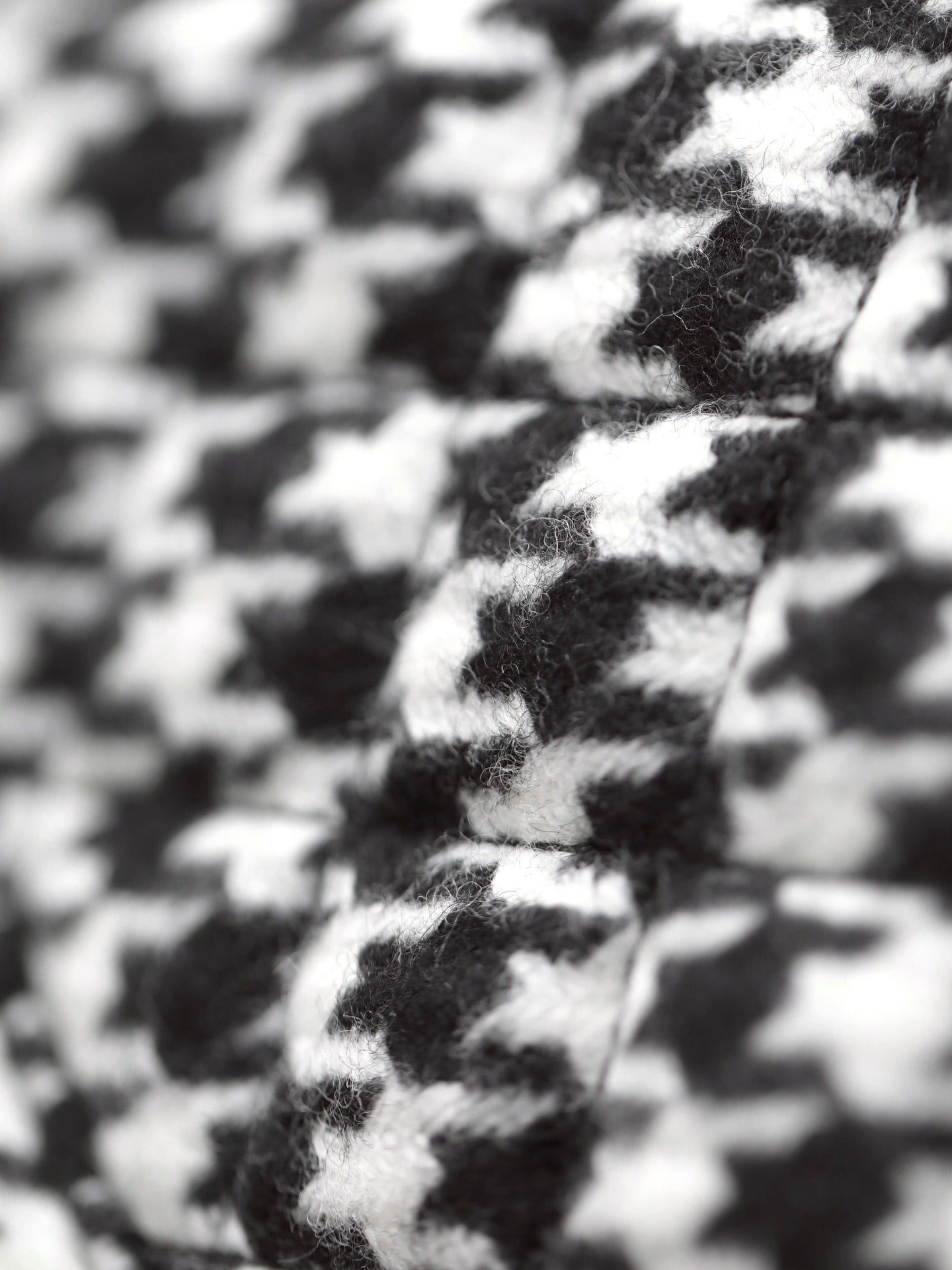 CHANEL 25S KELLY BAG 19 CM IN BLACK MIX WHITE TWEED WITH GOLD HARDWARE