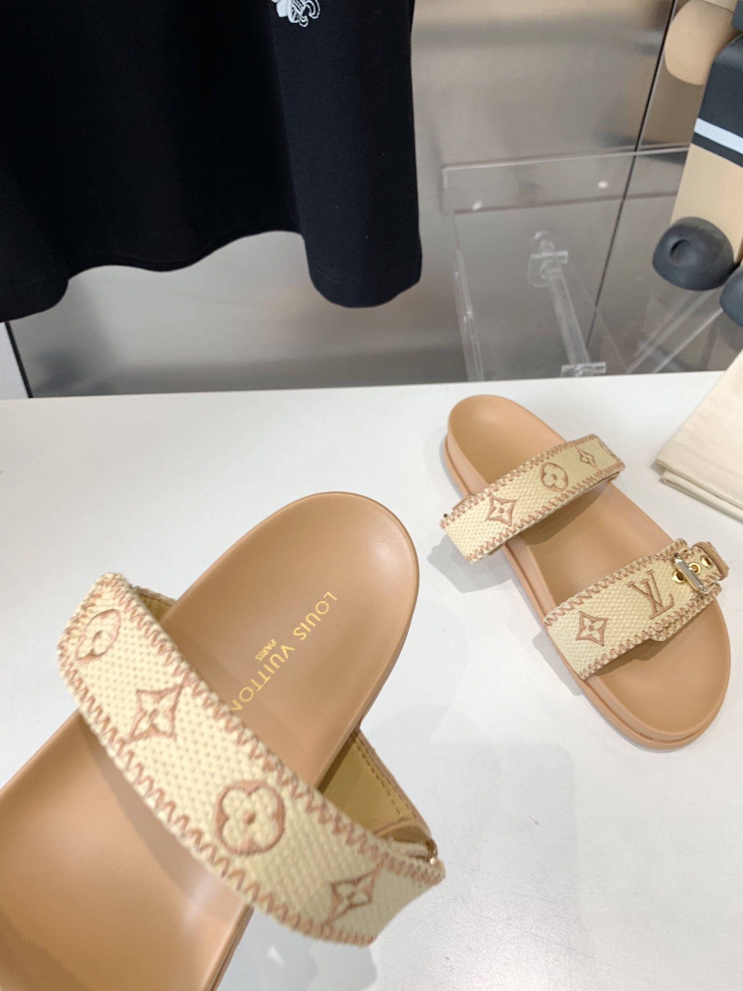 LV WOMEN SUNSET DAD SANDAL IN BEIGE MONOGRAM FABRIC MULE