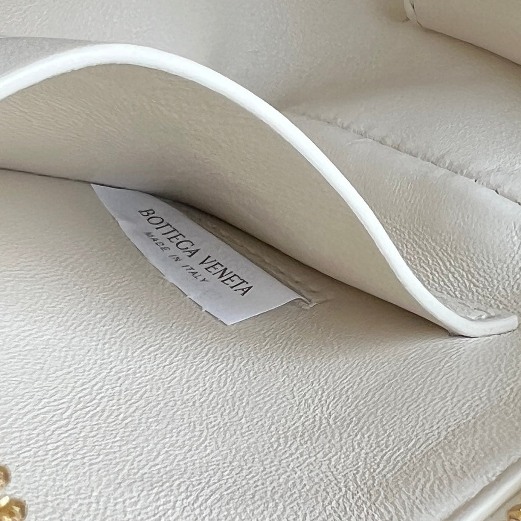 CONCERT POUCH 18 IN WHITE LAMBSKIN