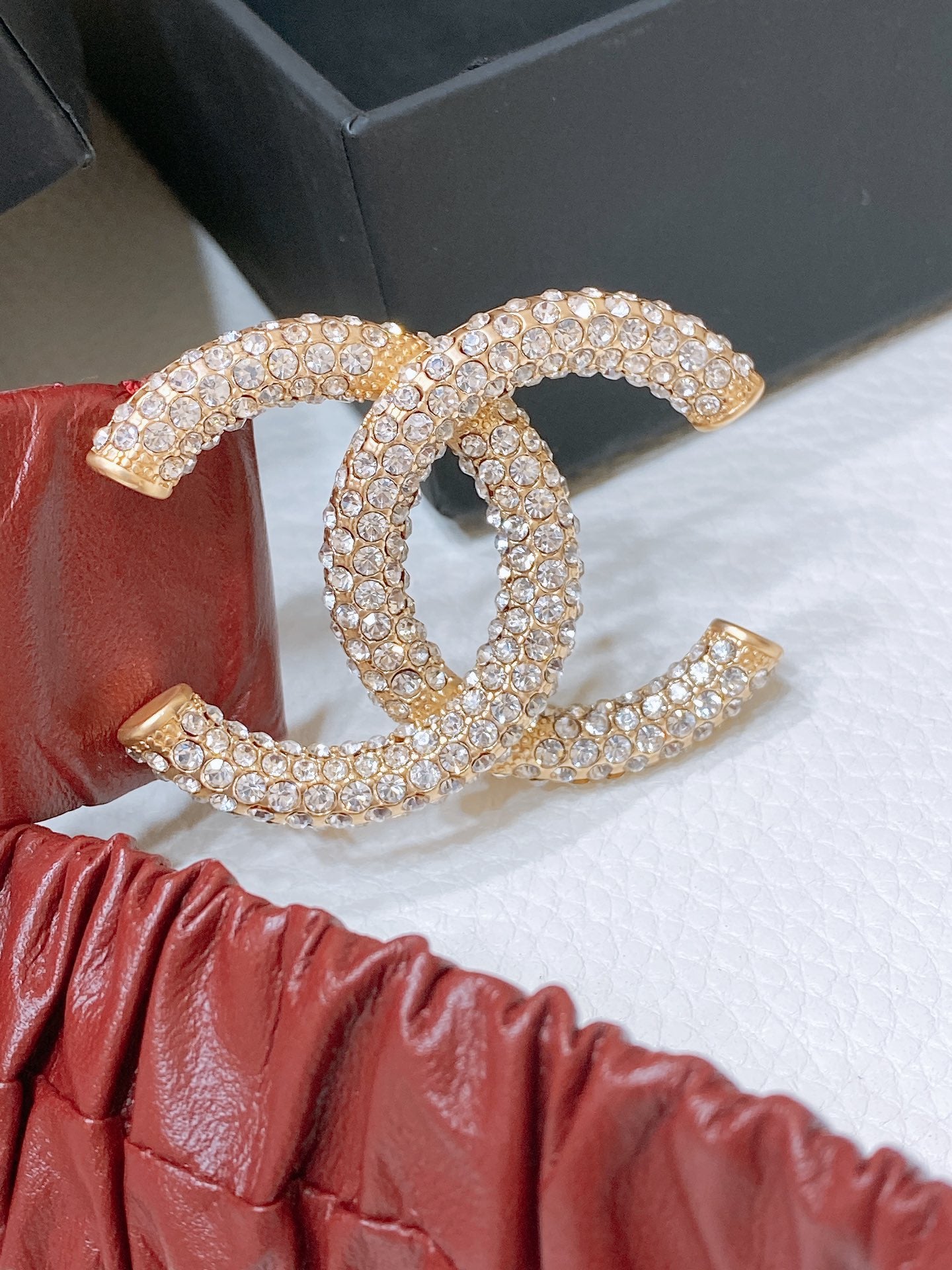 CC ELASTIC BELT 30MM IN WINE RED CALFSKIN GOLD HARDWARE WITH RHINSTONES