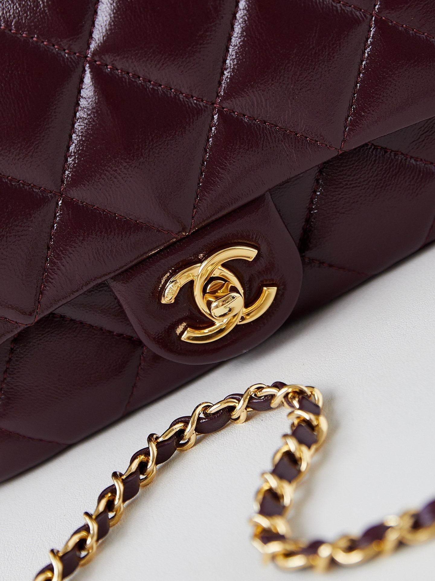 FLAP BAG WITH TOP HANDLE 18 IN WINE RED OIL-WAX LAMBSKIN GOLD HARDWARE
