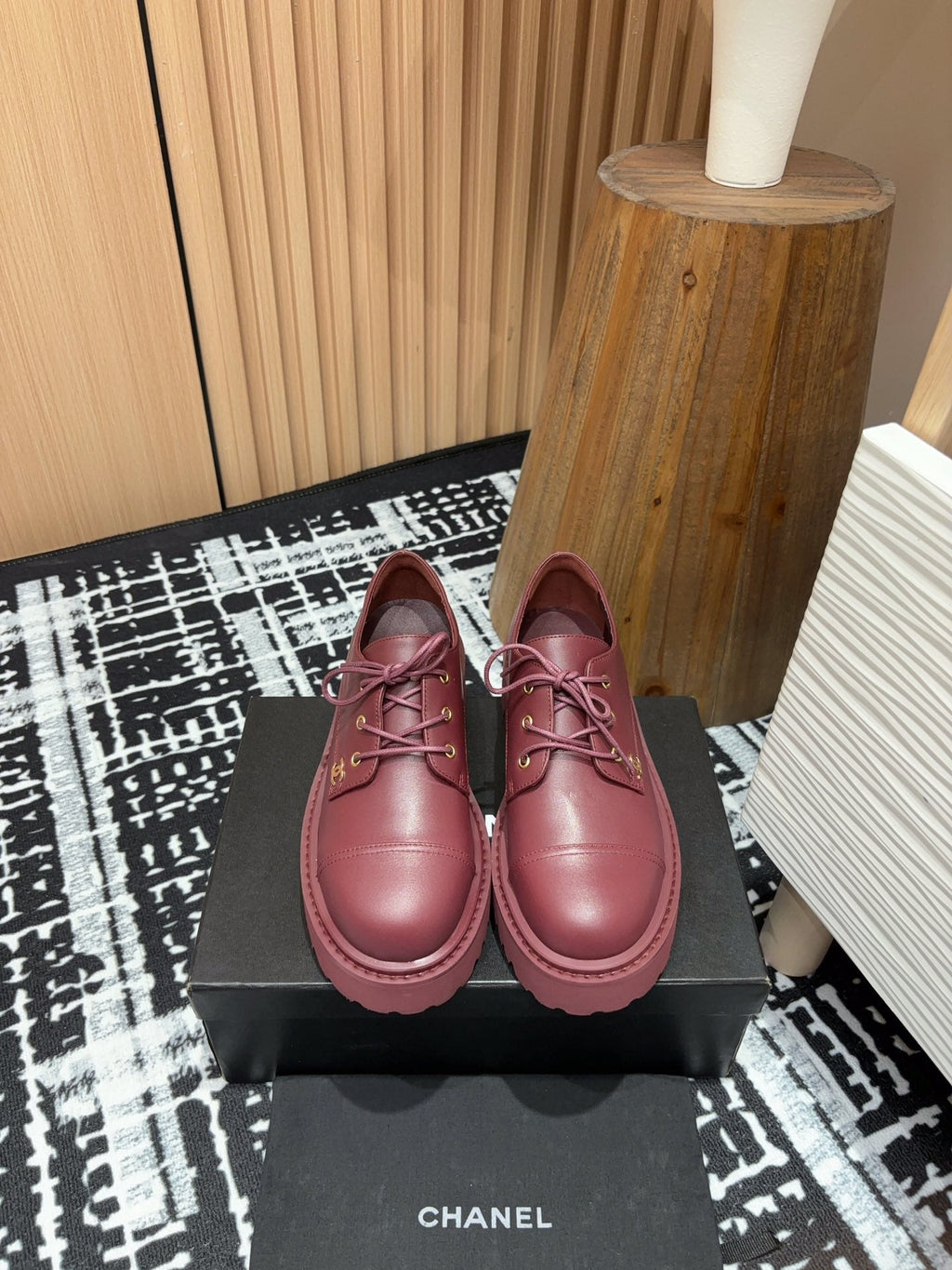 CC OXFORD SHOES IN BURGUNDY RED CALFSKIN