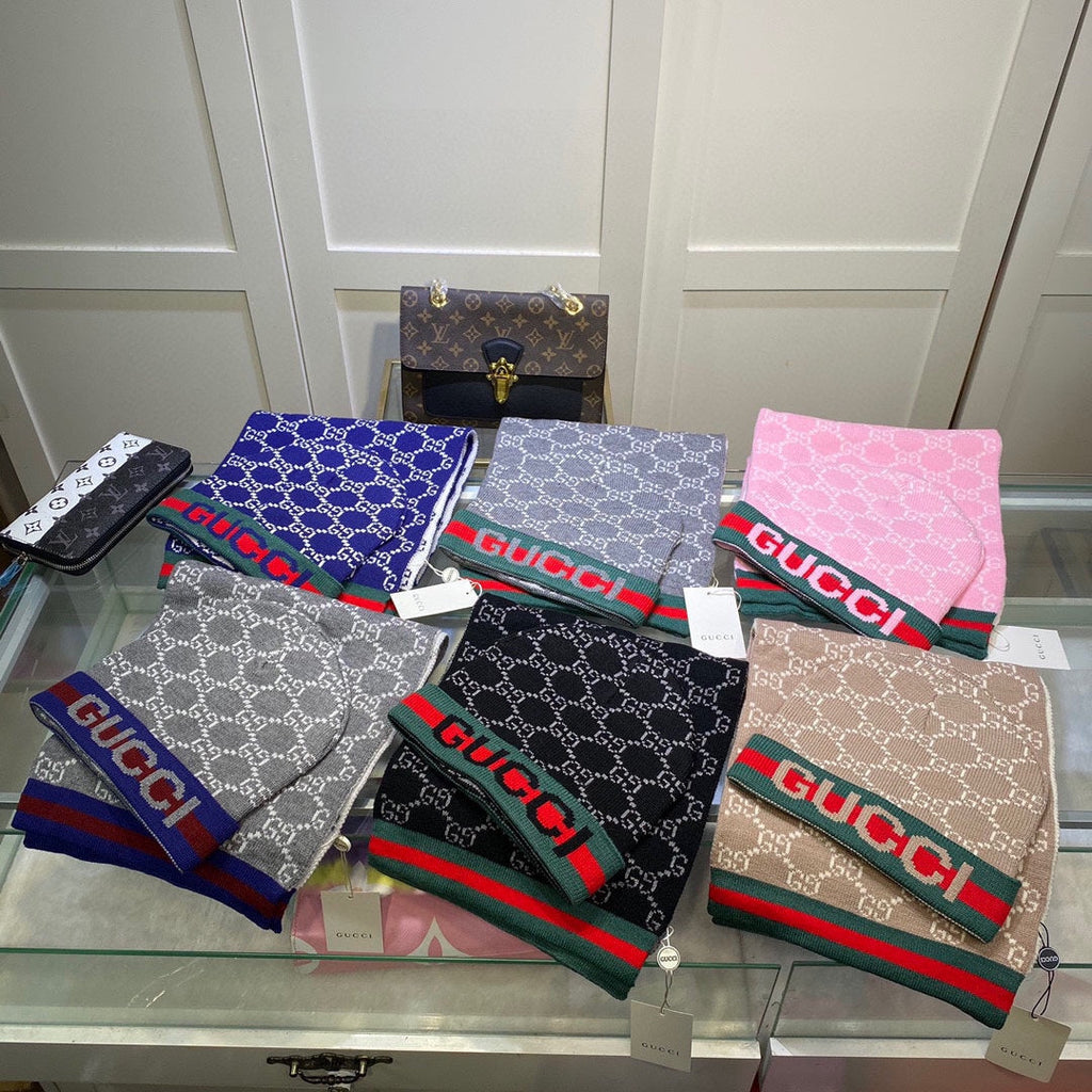 SET SCARF AND HAT IN BLACK MONOGRAM CASHMERE 349665