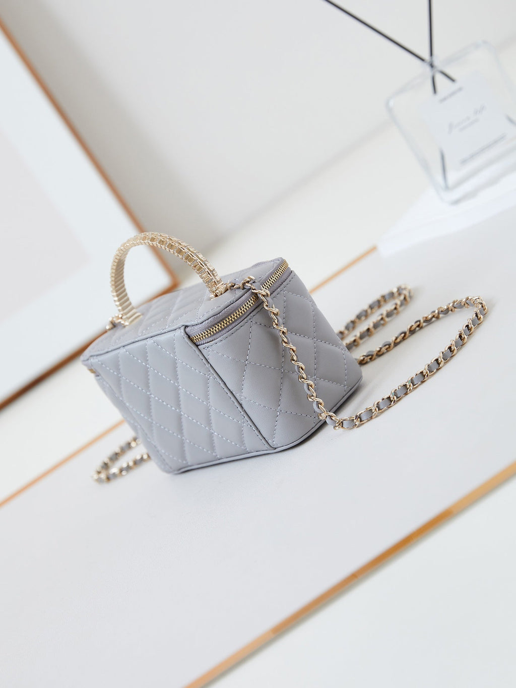 CHANEL 25S MINI VANITY BAG 16 CM IN GREY LAMBSKIN WITH CRYSTAL-EMBELLISHED CC LOGO
