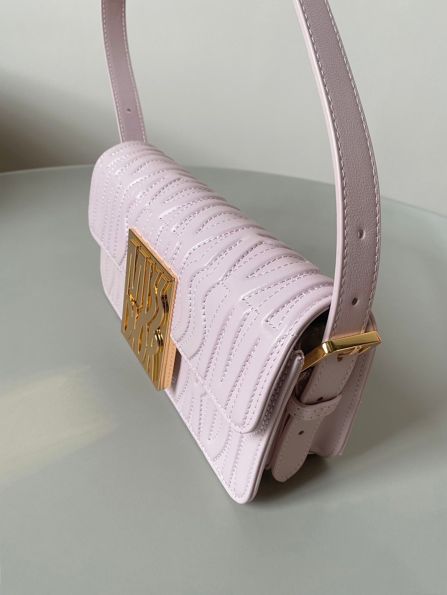 MEDIUM FLAP BAG 22 IN BABY PINK QUILTED ALLOVER CALFSKIN