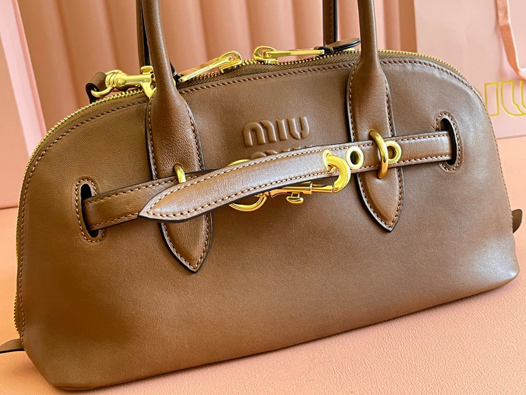 AVENTURE NAPPA BAG 33 IN CARAMEL BROWN LAMBSKIN GOLD HARDWARE