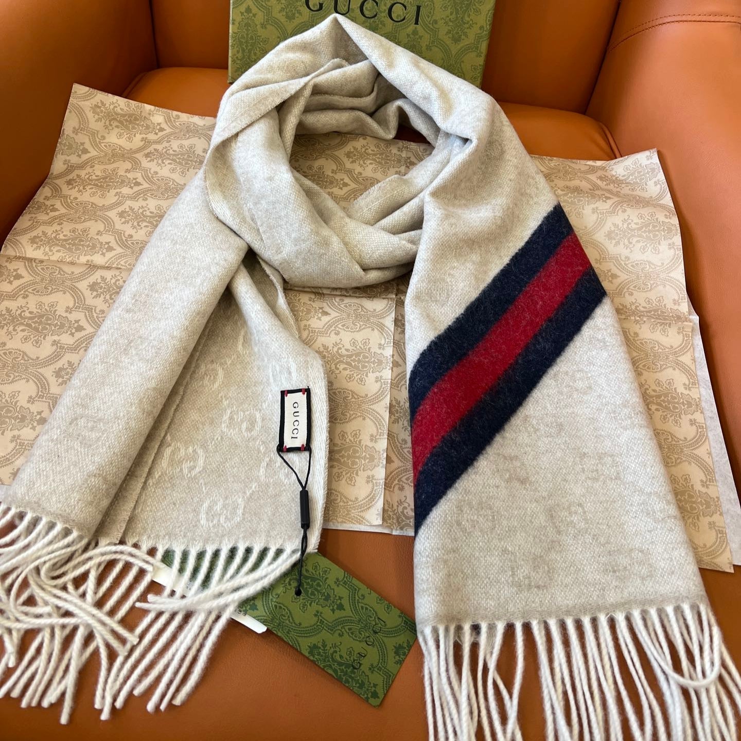 GUCCI 25S SCARF 190 IN WOOL 636370