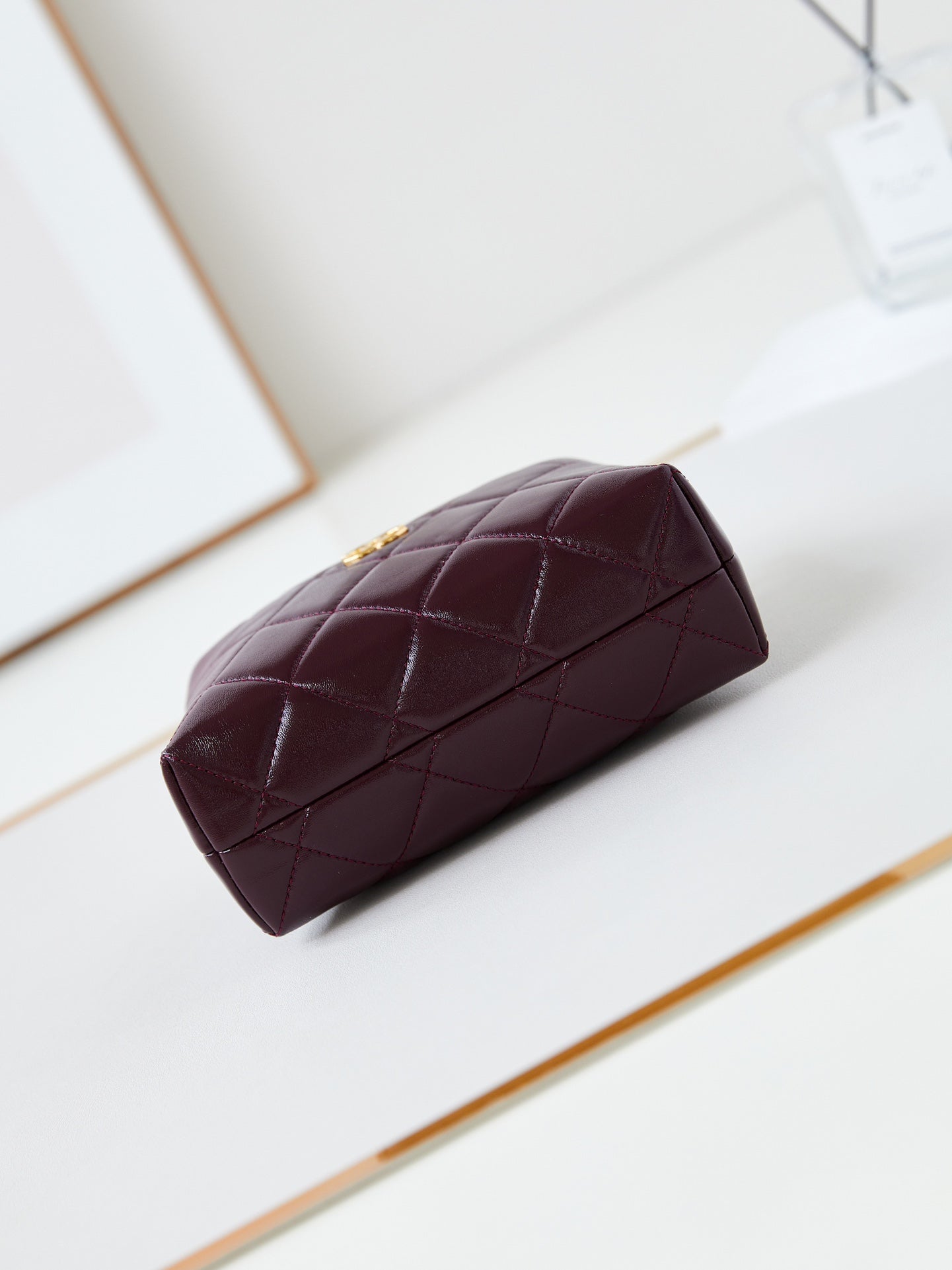 HOBO BAG 18 IN WINE RED SOFT LAMBSKIN GOLD CHAIN