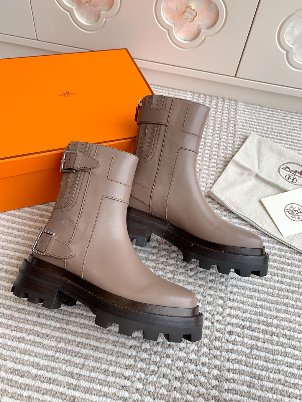 JAIME ANKLE BOOT IN CEDAR BROWN CALFSKIN