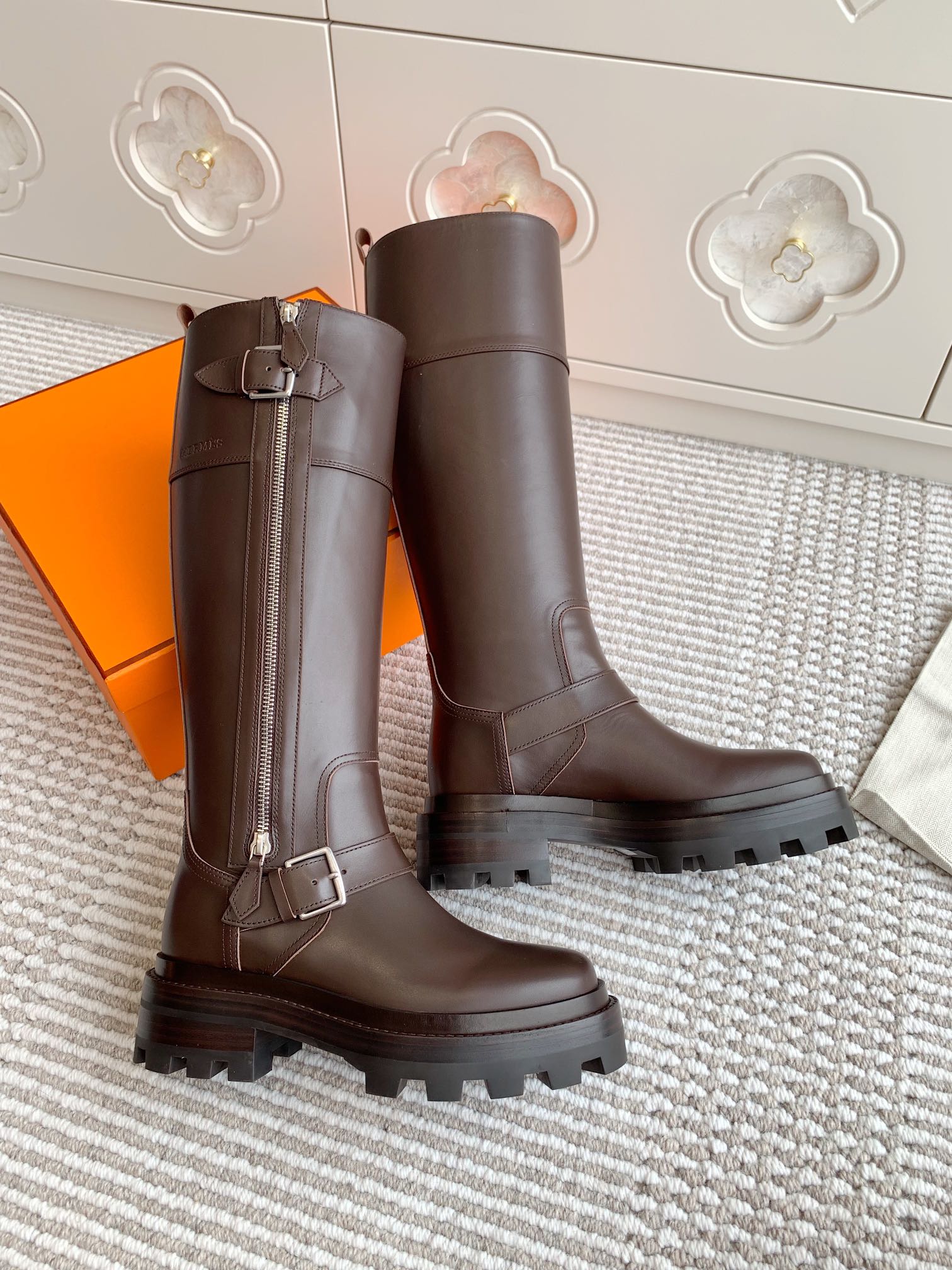 JAIME BOOT IN CHOCOLATE BROWN CALFSKIN