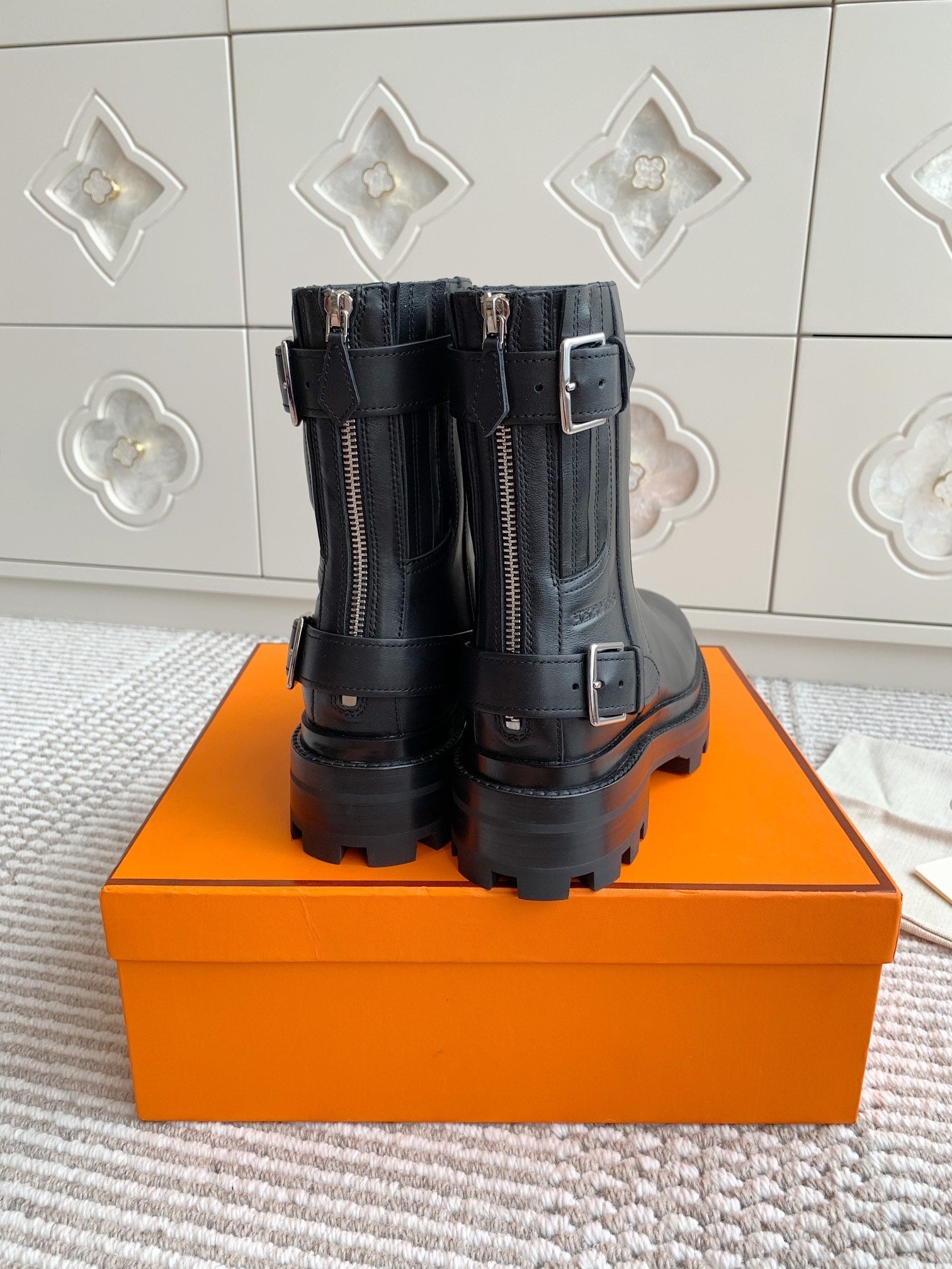 JAIME ANKLE BOOT IN BLACK CALFSKIN