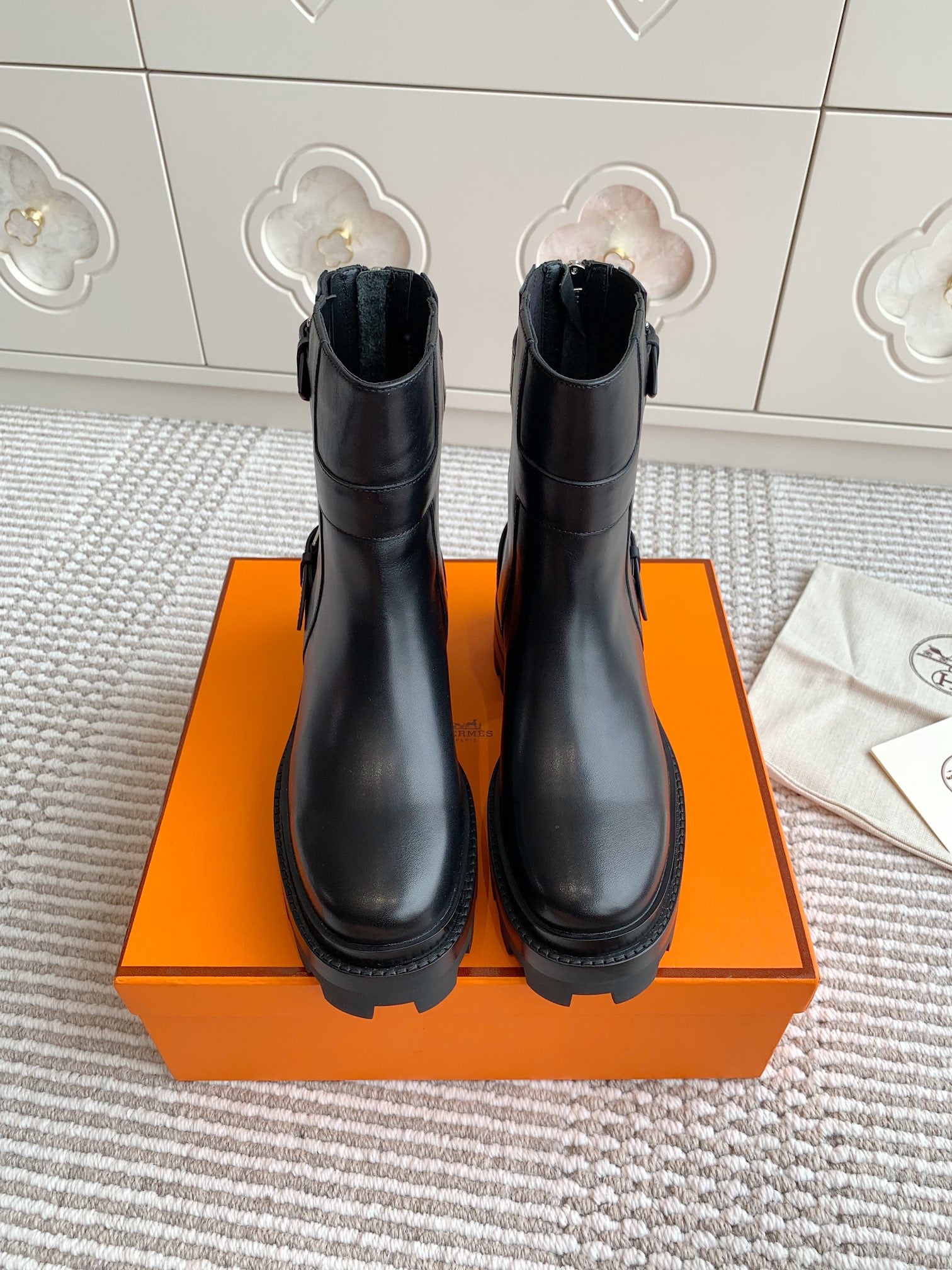 JAIME ANKLE BOOT IN BLACK CALFSKIN