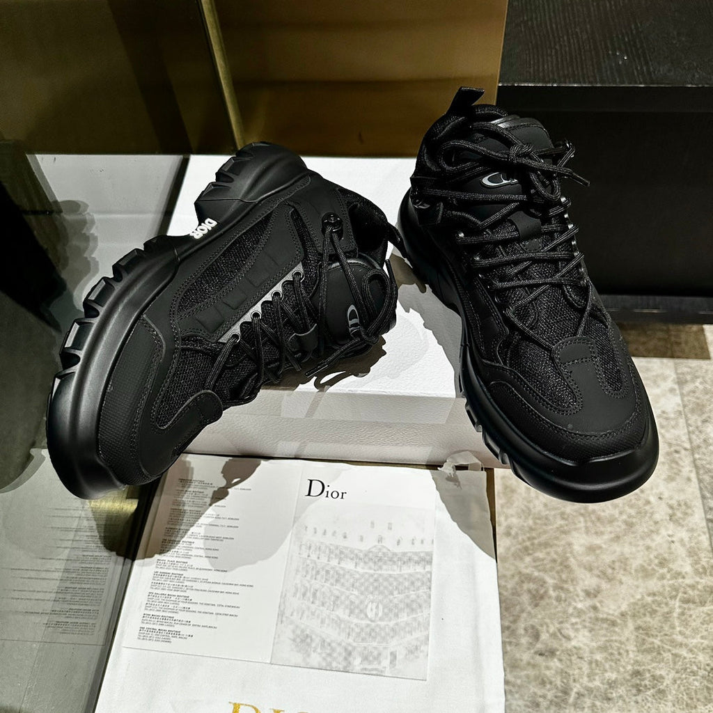 C'EST SNEAKER IN BLACK CALFSKIN AND BREATHABLE MESH