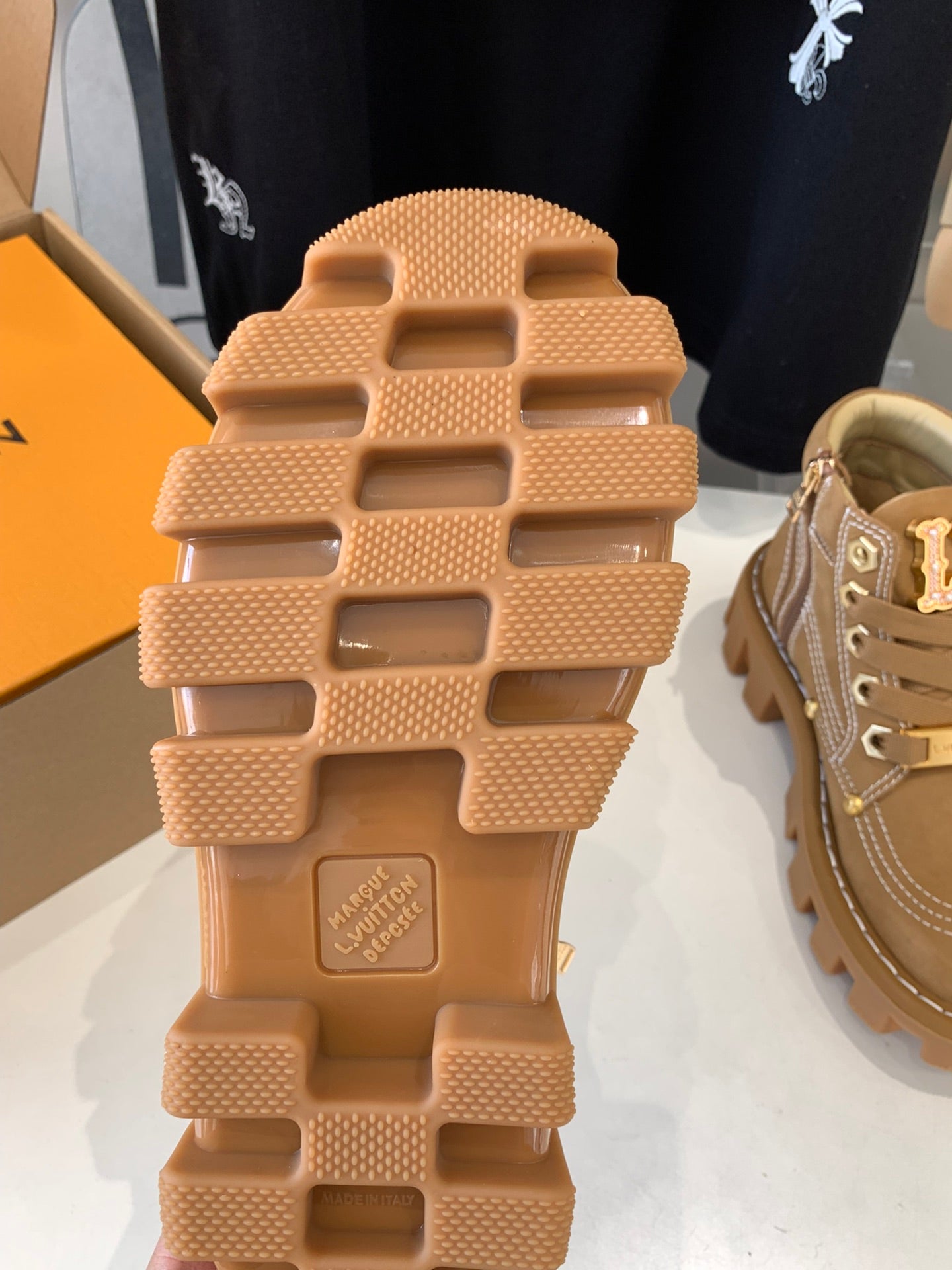 LV CHECKER ANKLE BOOT IN COPPER BROWN SUEDE