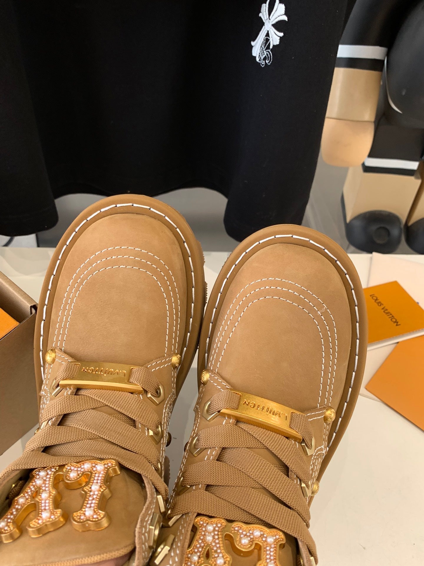 LV CHECKER ANKLE BOOT IN COPPER BROWN SUEDE