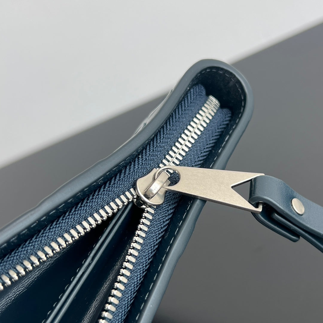 INTRECCIATO CLUTCH 32 IN PICKLED BLUEWOOD SOFT CALFSKIN