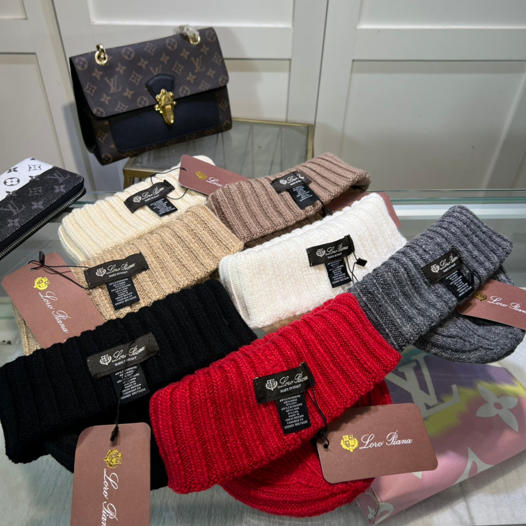 BEANIE HAT IN SYRUP BROWN WOOL 395841