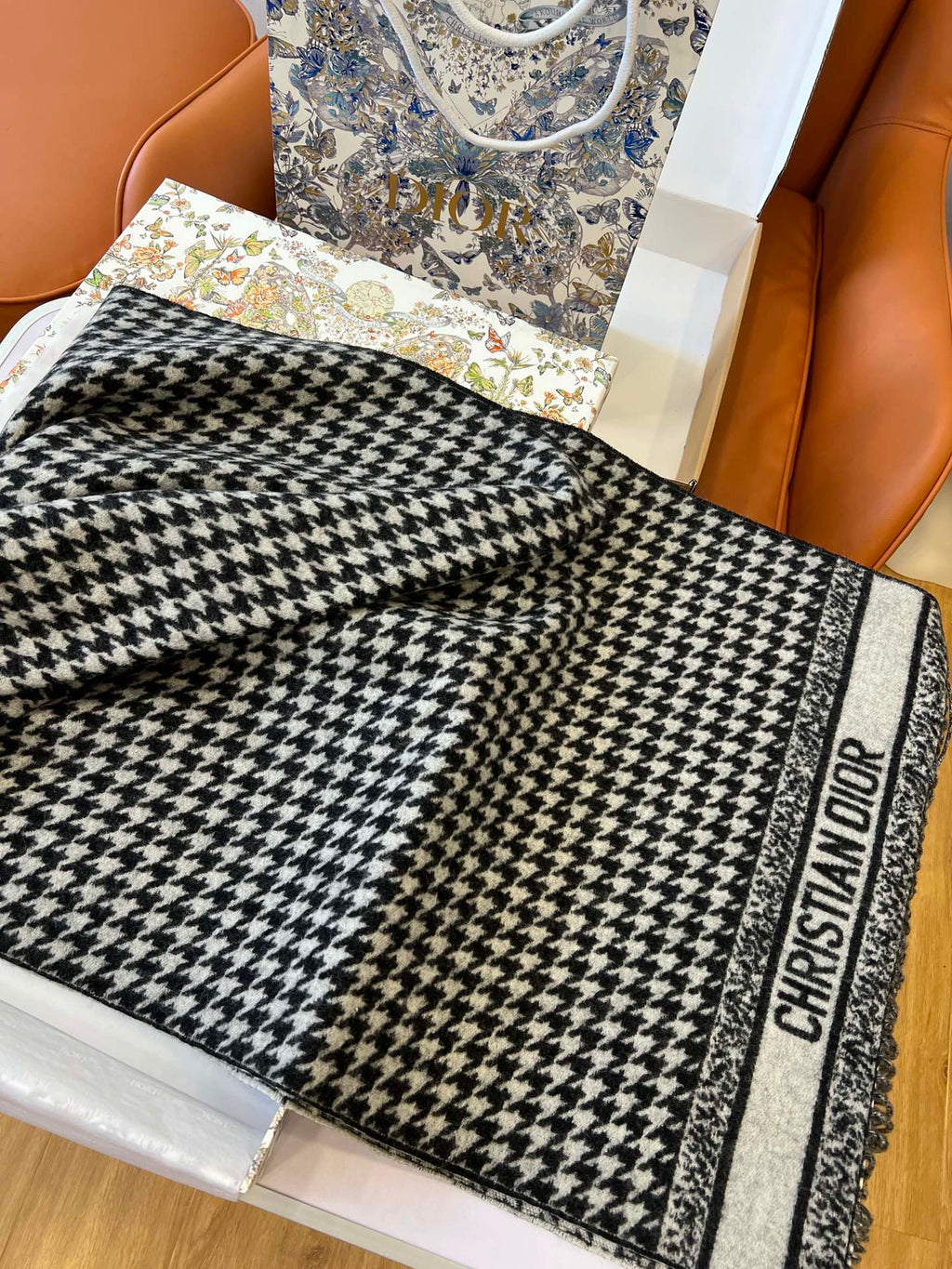 DIOR SCARF 200 CM IN CASHMERE 667143