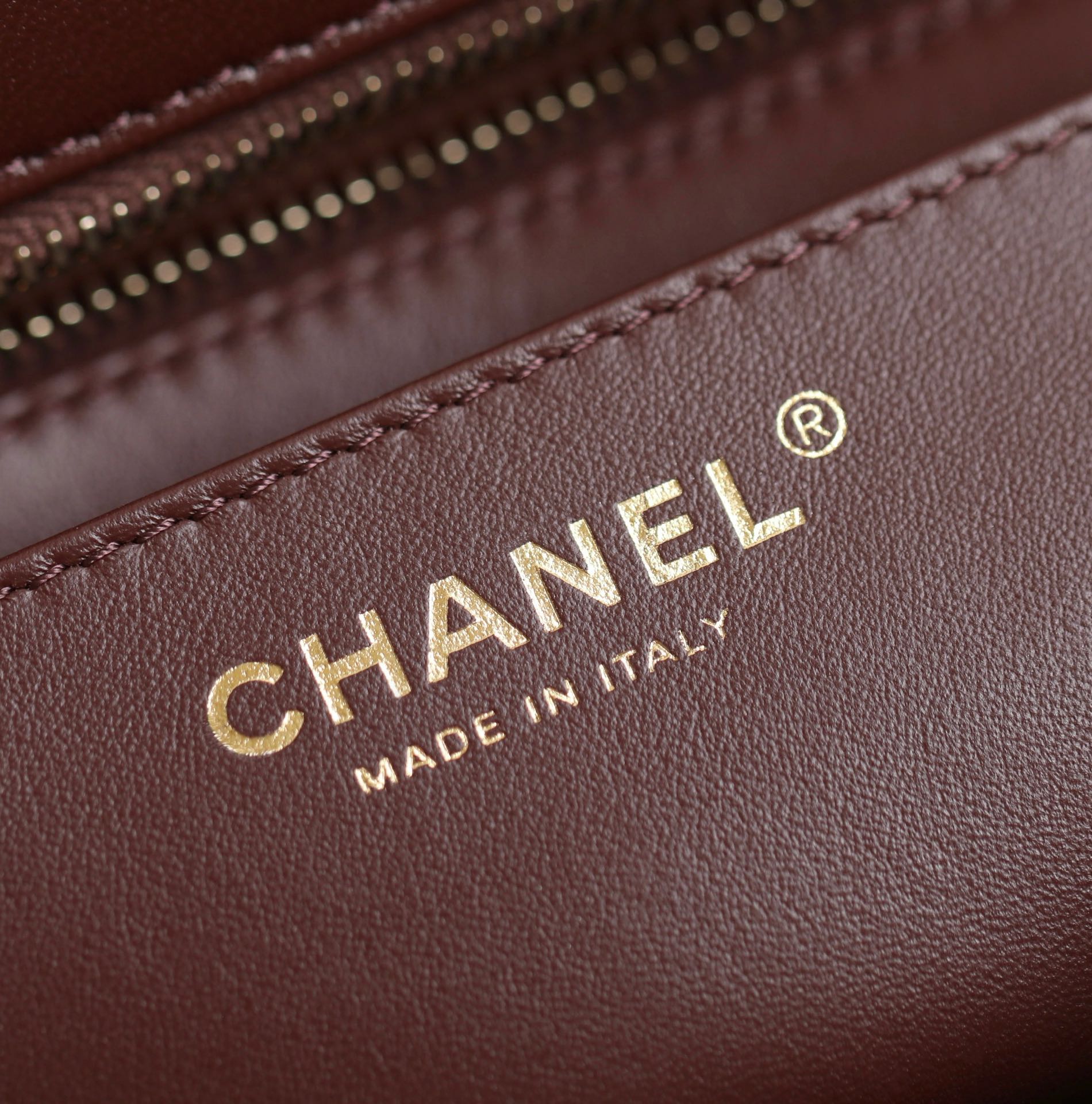 CHANEL 25S FLAP BAG 20 CM IN DARK BROWN LAMBSKIN WITH GOLD HARDWARE