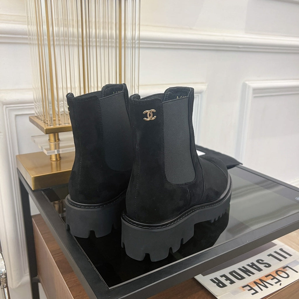 ANKLE BOOTS 4.5 CM IN BLACK LAMB SUEDE