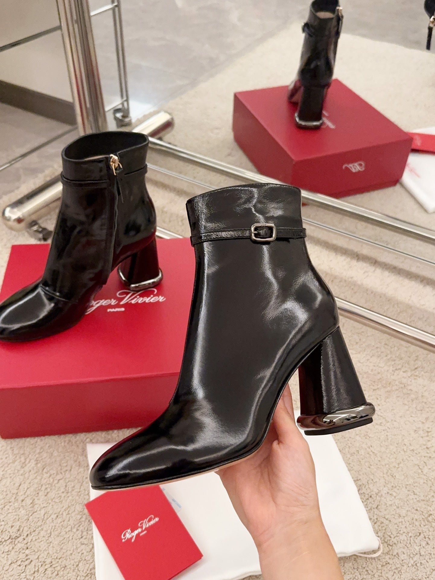VIV' PODIUM BOOTIES IN BLACK LAMBSKIN