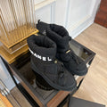 SKI BOOTS IN BLACK QUILTED COTTON