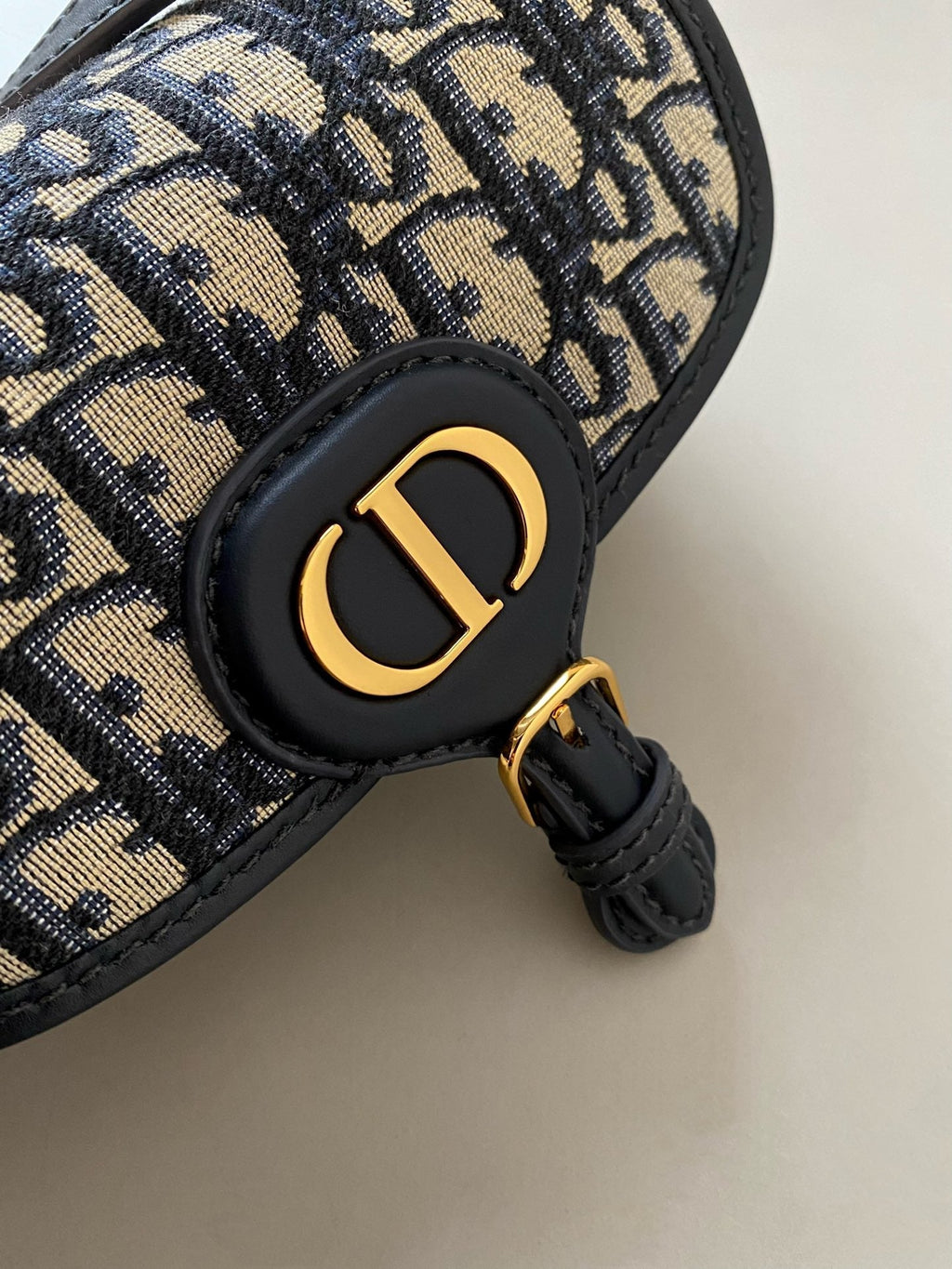 BOBBY EAST-WEST BAG 17 IN BLACK OBLIQUE JACQUARD