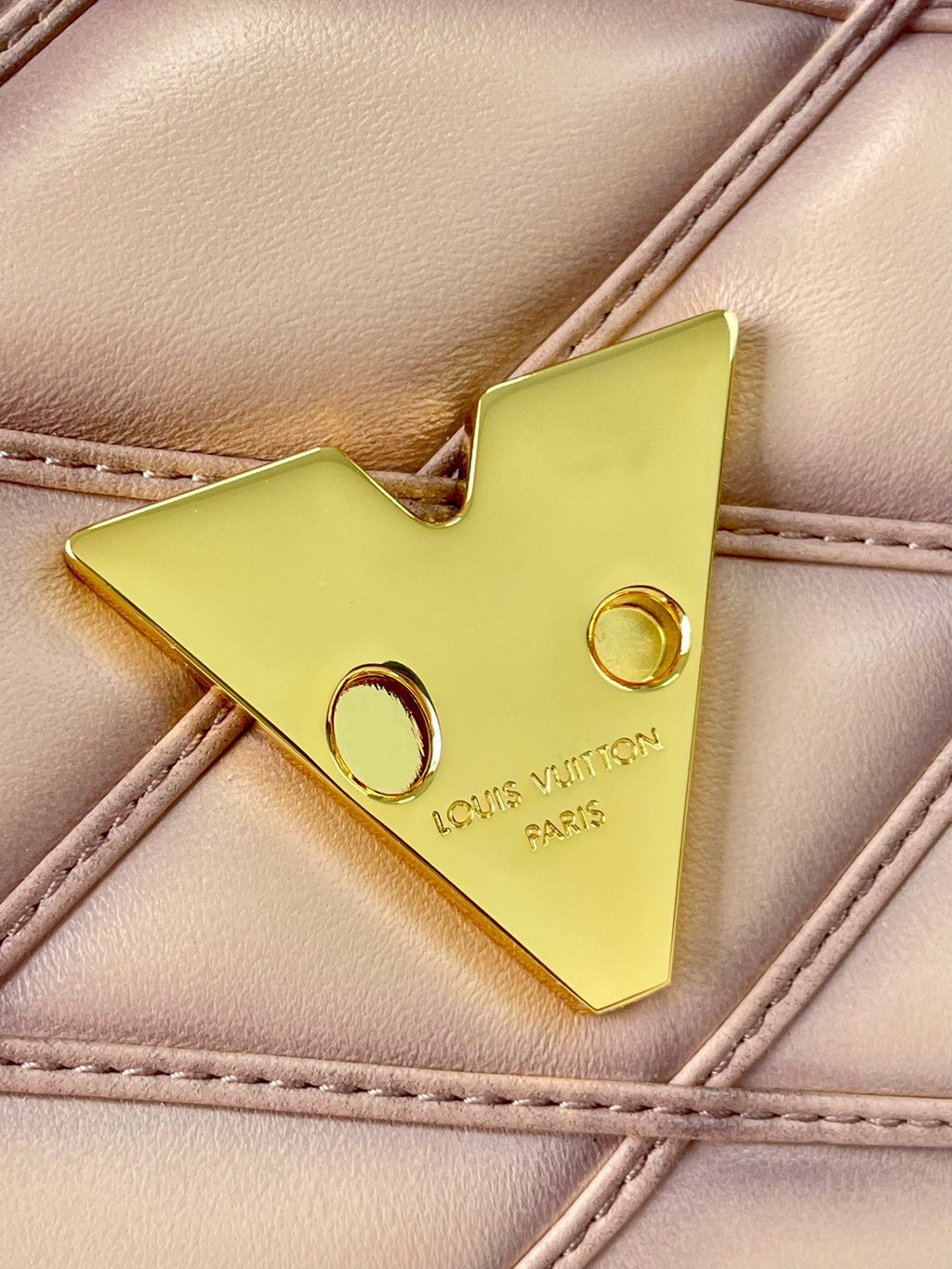 GO-14 MM 23 IN LIGHT PINK QUILTED LAMBSKIN GOLD HARDWARE