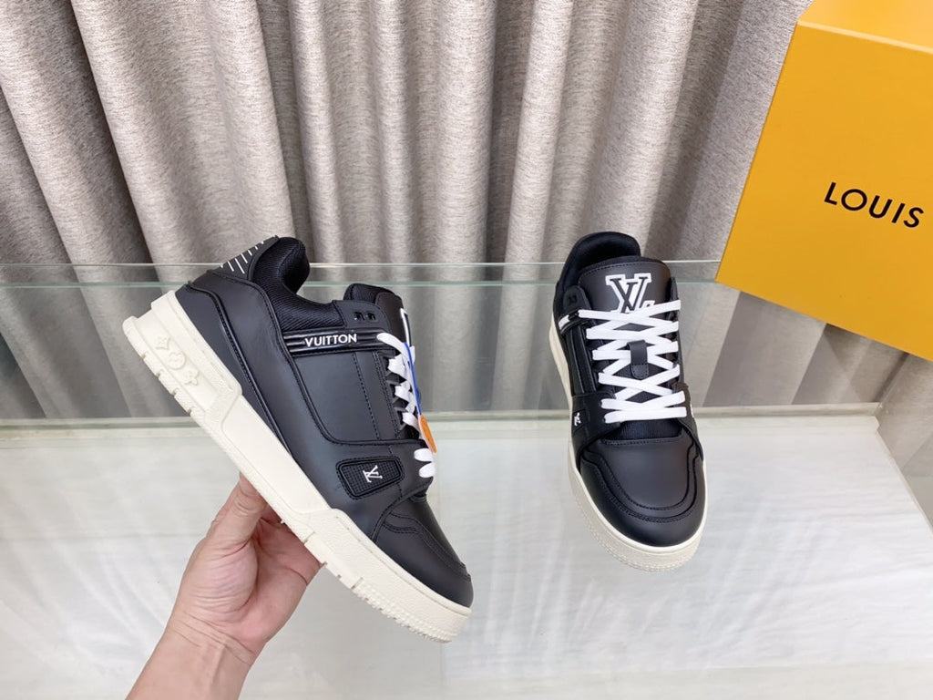 LV MAXI TRAINER IN BLACK CALFSKIN