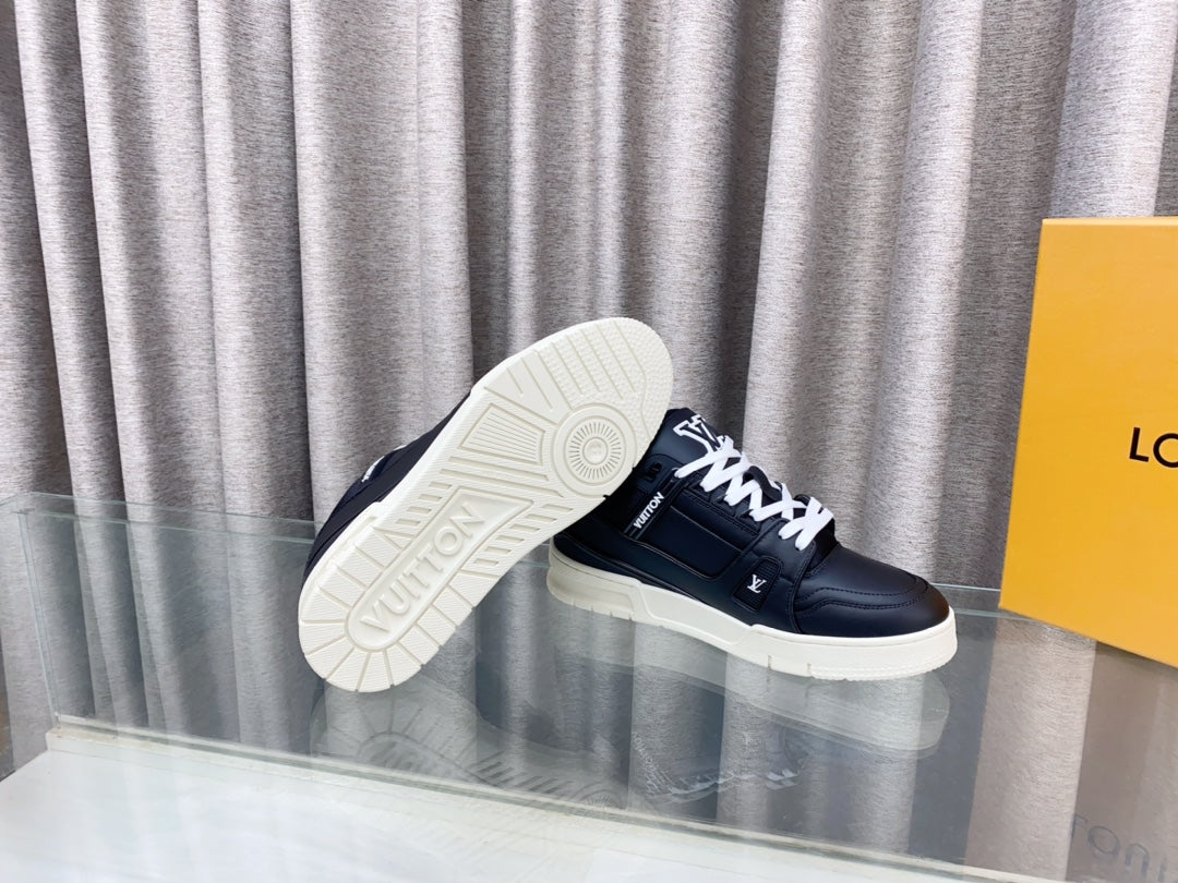 LV MAXI TRAINER IN BLACK CALFSKIN