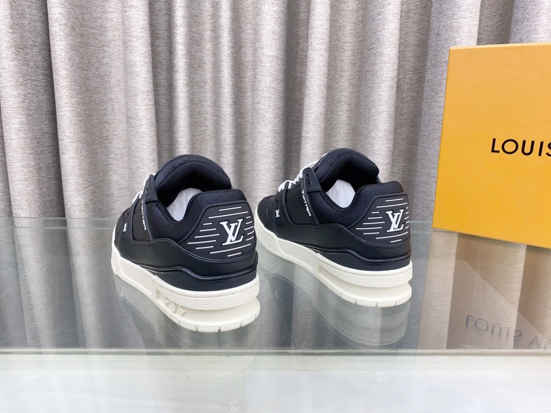 LV MAXI TRAINER IN BLACK CALFSKIN