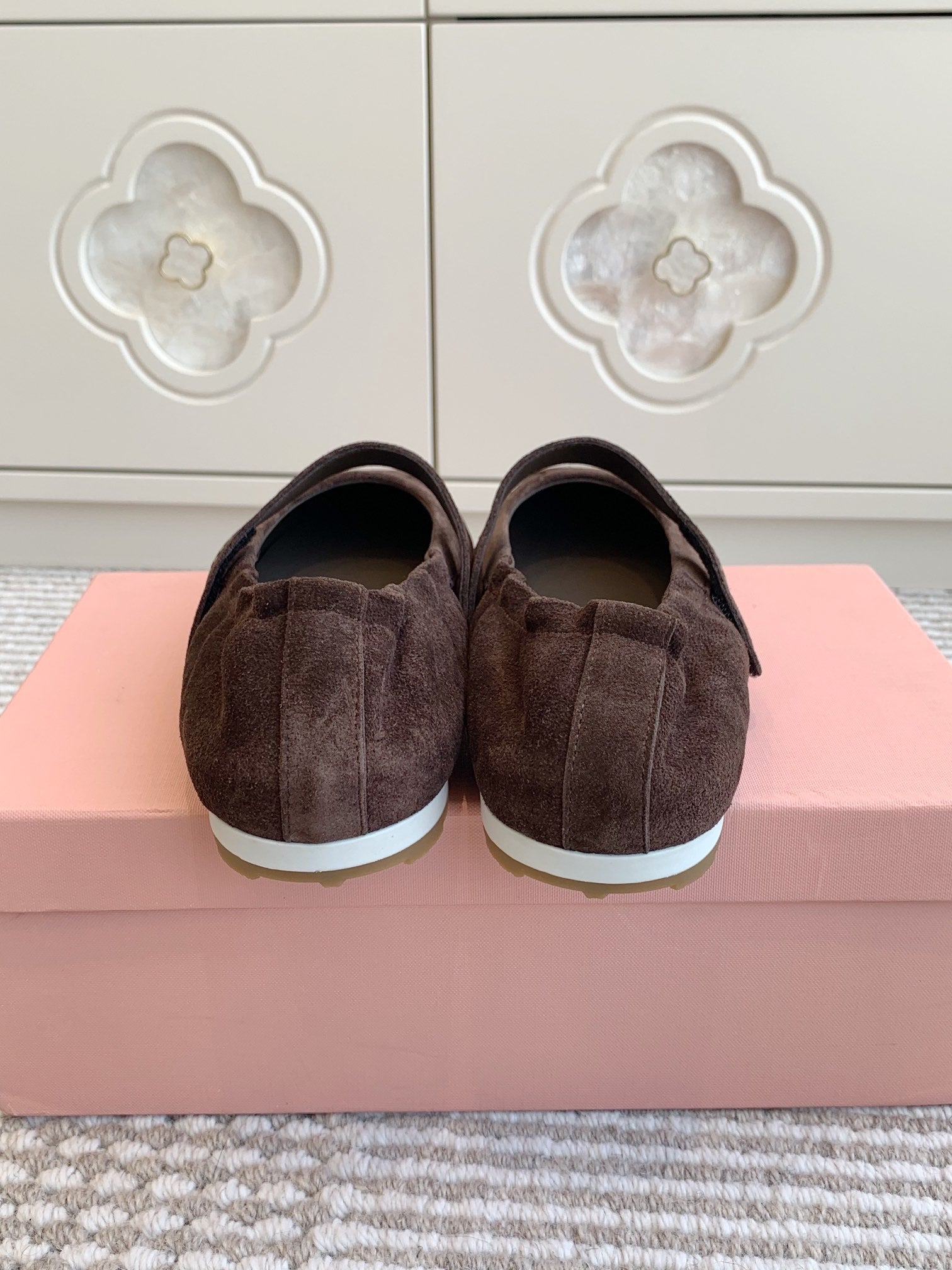 MARY JANE FLATS IN CHOCOLATE SUEDE