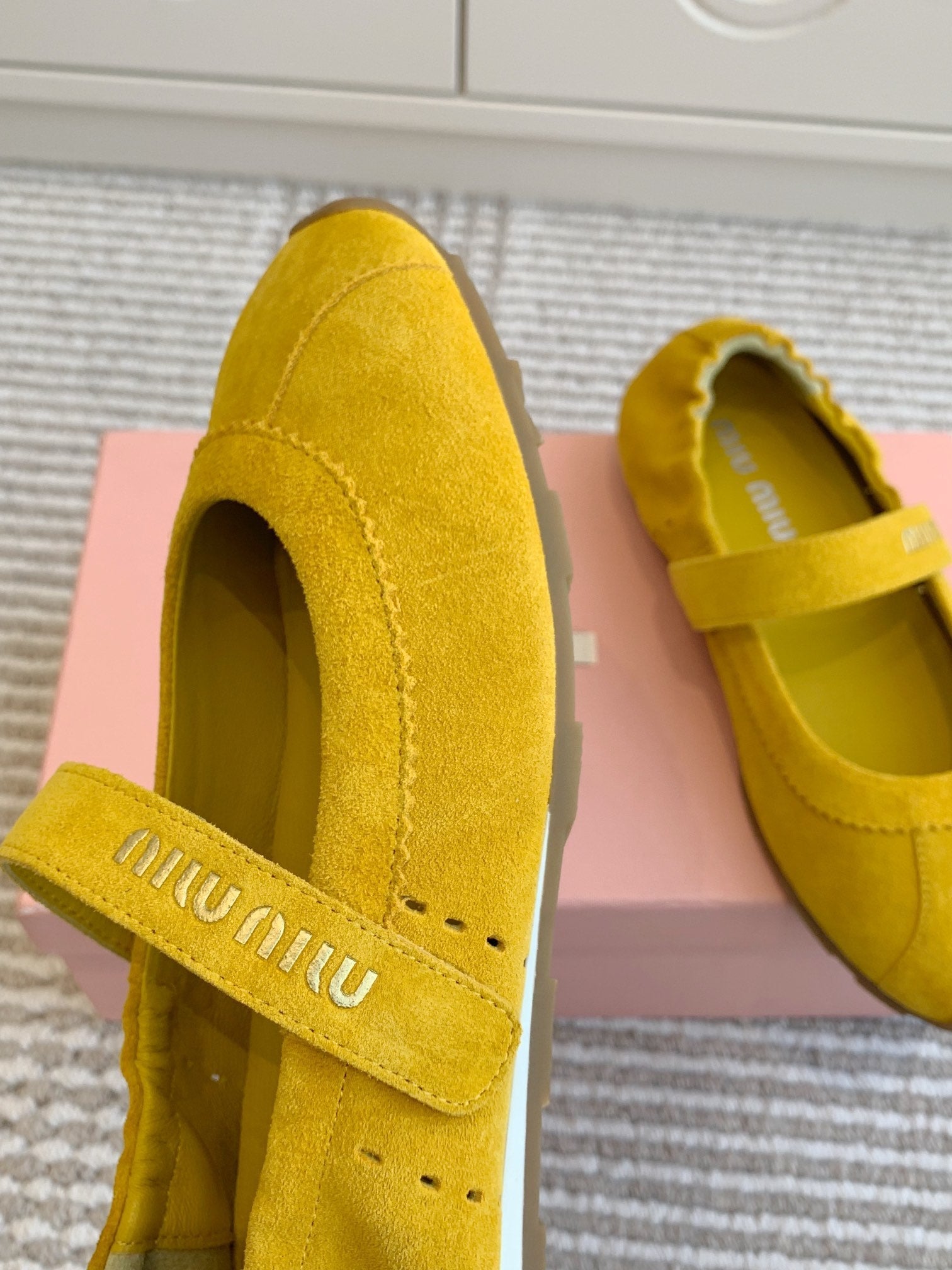 MARY JANE FLATS IN YELLOW SUEDE
