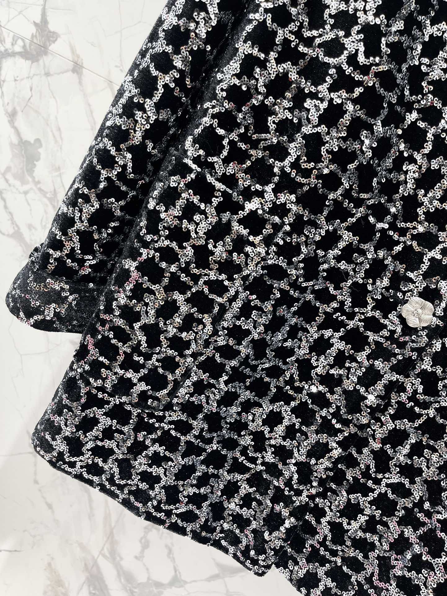 YSL 25S SEQUIN JACKET STYLE 140