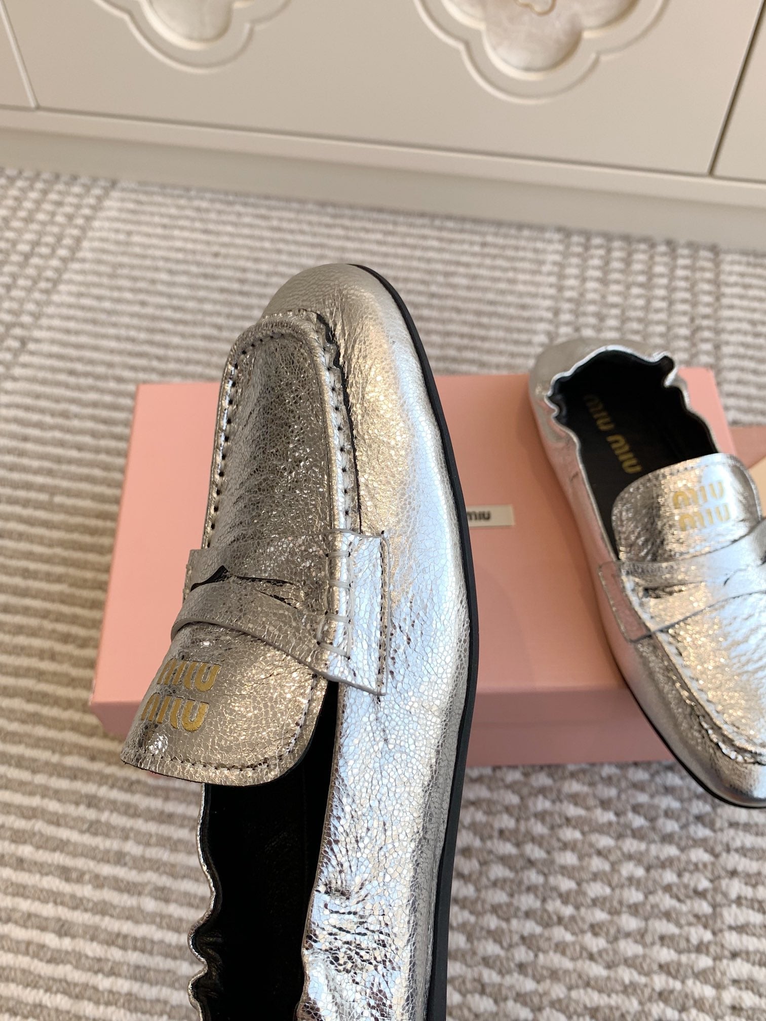 NAPPA LOAFERS IN SILVER METALLIC LAMBSKIN
