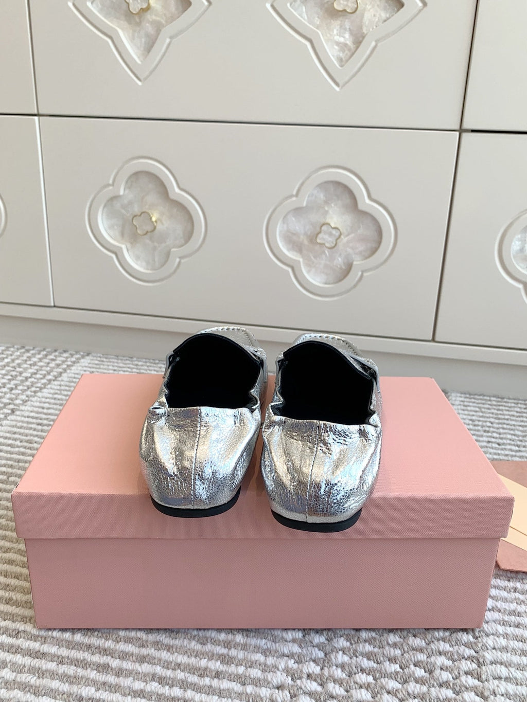 NAPPA LOAFERS IN SILVER METALLIC LAMBSKIN