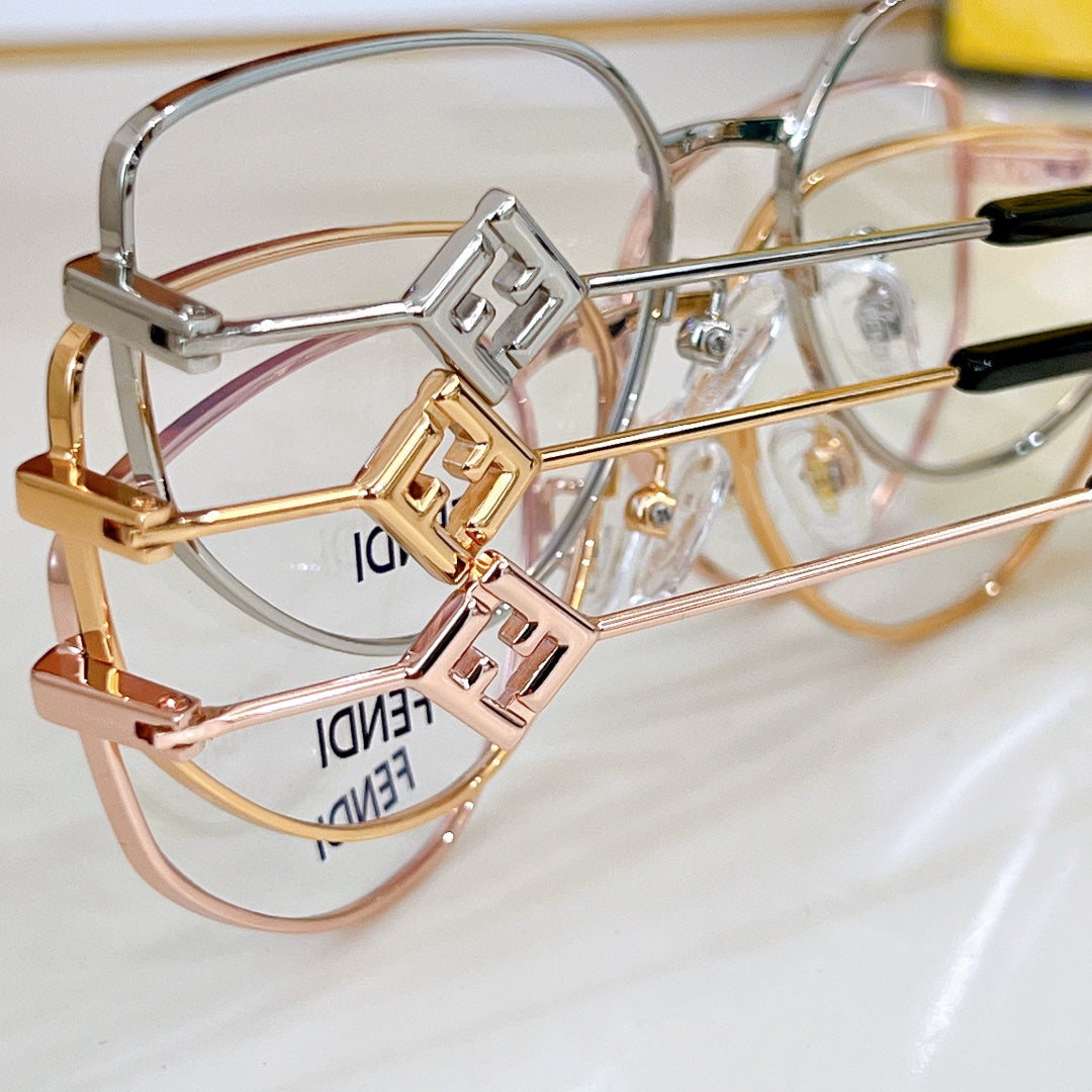 TRAVEL GEOMETRIC FRAME SUNGLASSES FE40152U IN METAL