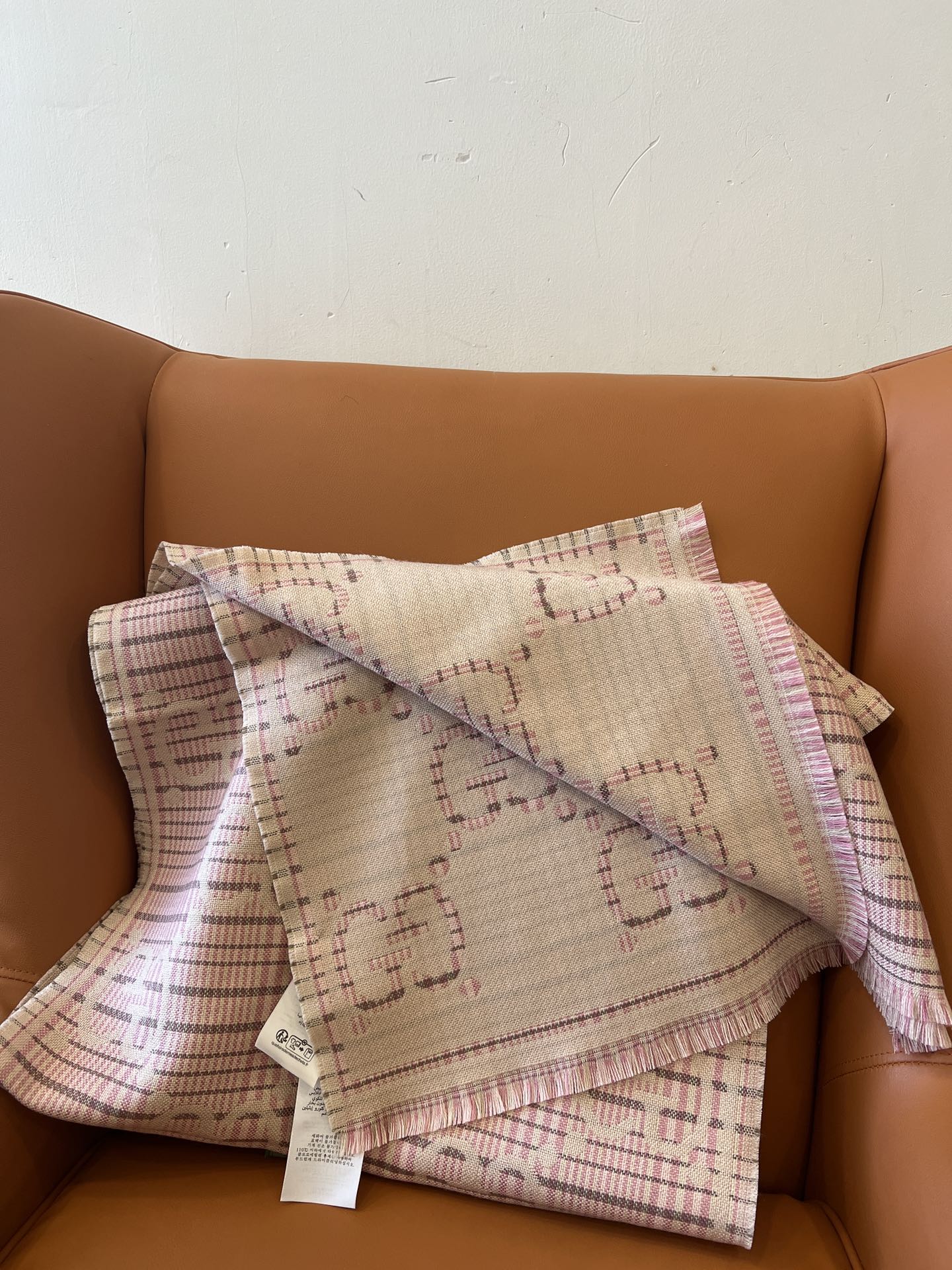 GUCCI 25S SCARF 180 IN WOOL 636369