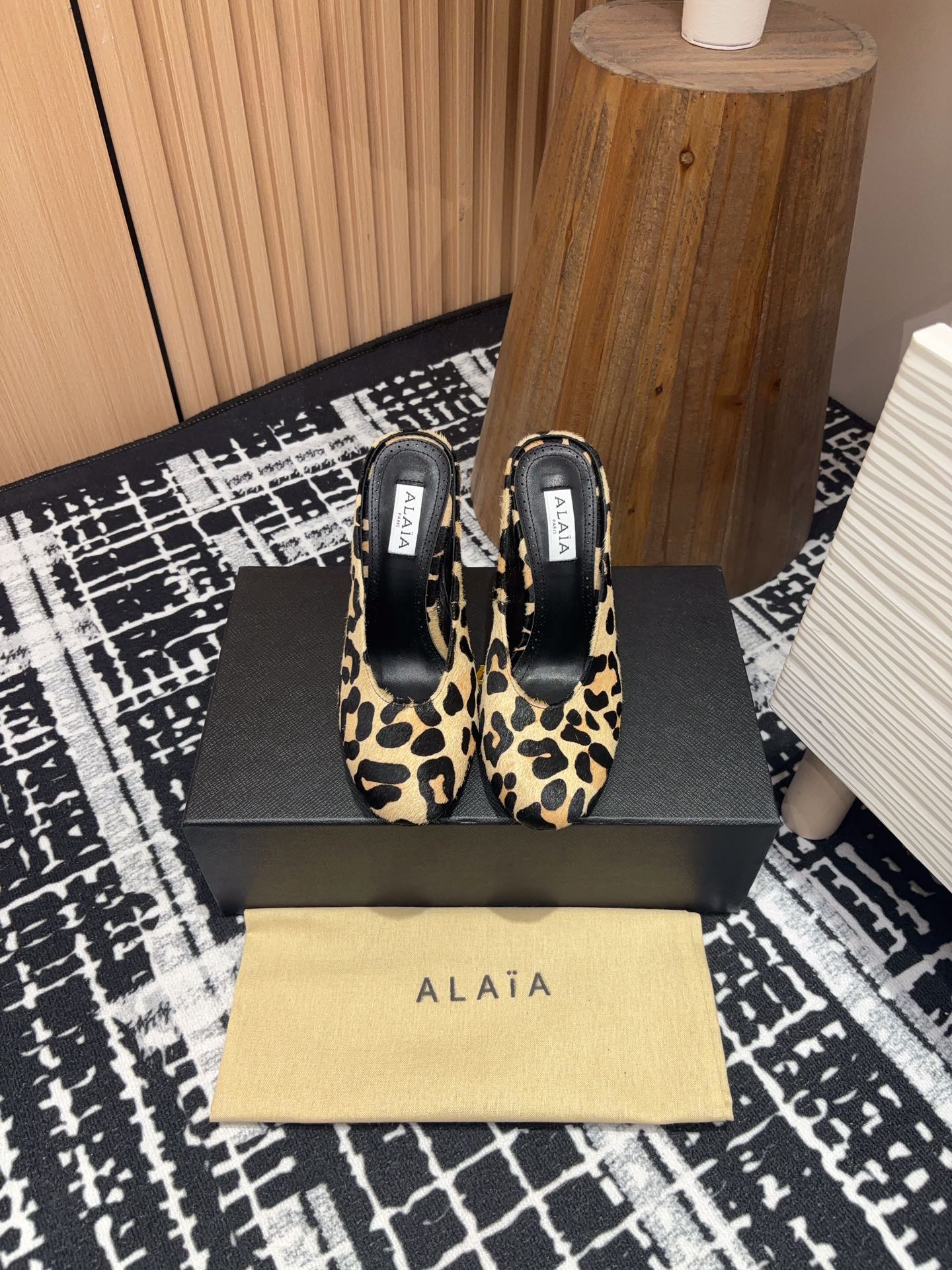 HIGH-HEEL 10 CM MULES IN CRYSLEOPARD PONY HAIR