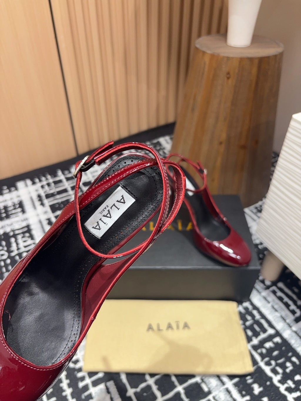 SLINGBACK HEEL 10 CM IN BERRY RED PATENT CALFSKIN