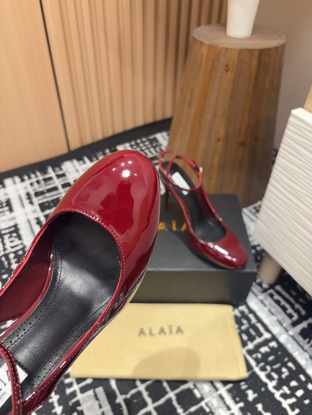 SLINGBACK HEEL 10 CM IN BERRY RED PATENT CALFSKIN