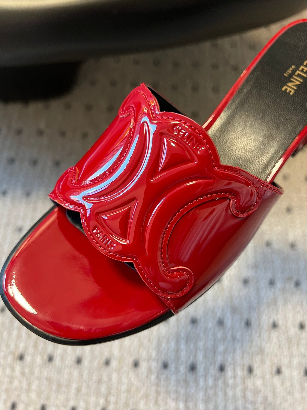 CLEMENCE MULE IN RUBY RED LAMBSKIN AND PATENT CALFSKIN