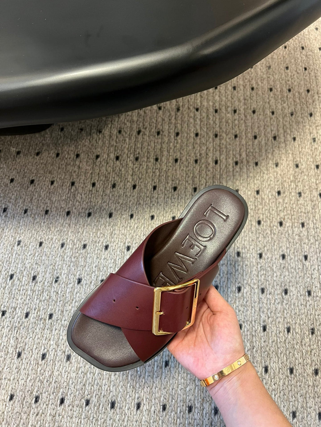 PETAL BELT FLAT SANDAL IN SANGRIA RED CALFSKIN